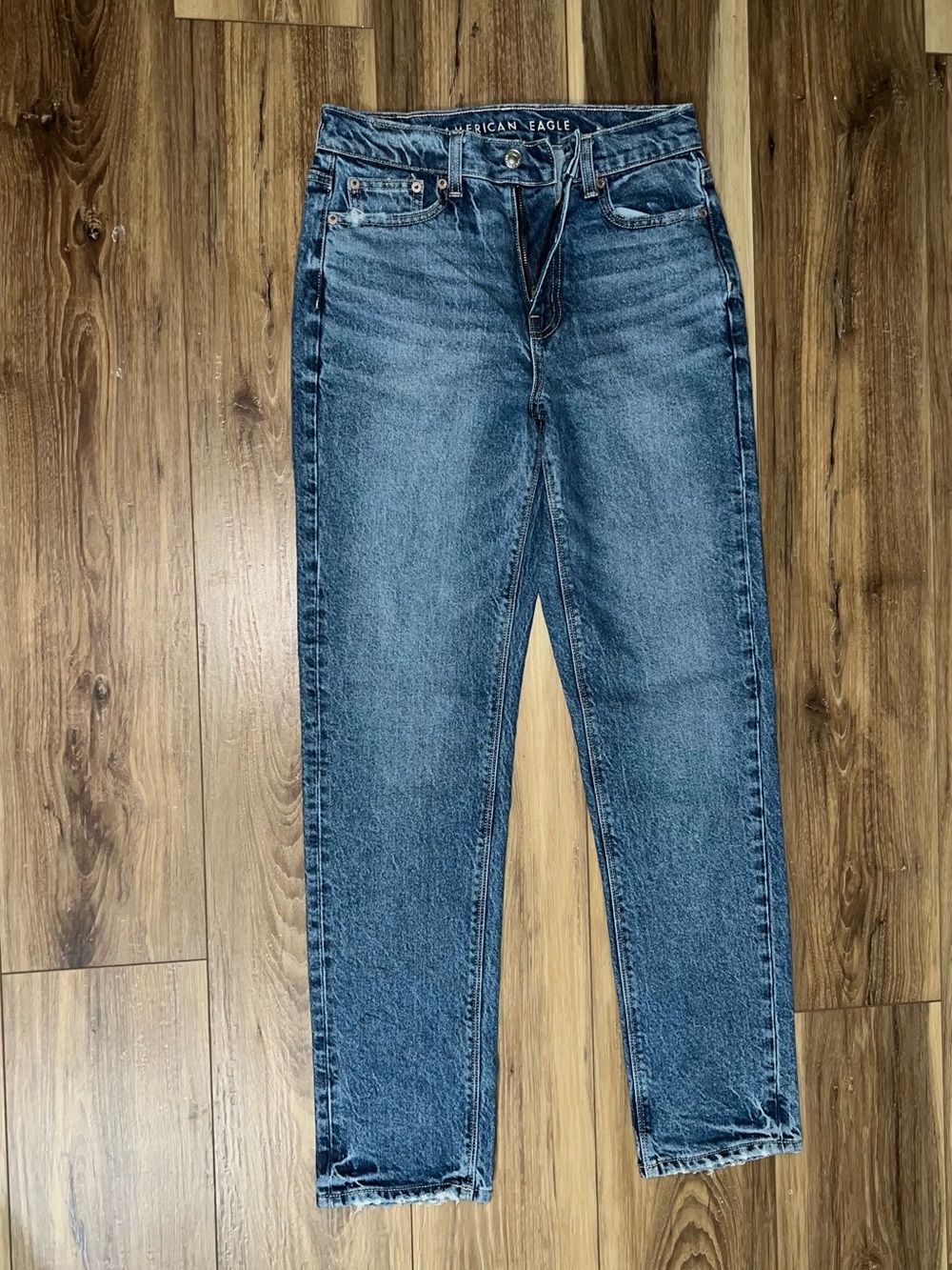 American Eagle Outfitters Women’s Straight-Leg Blue Jeans